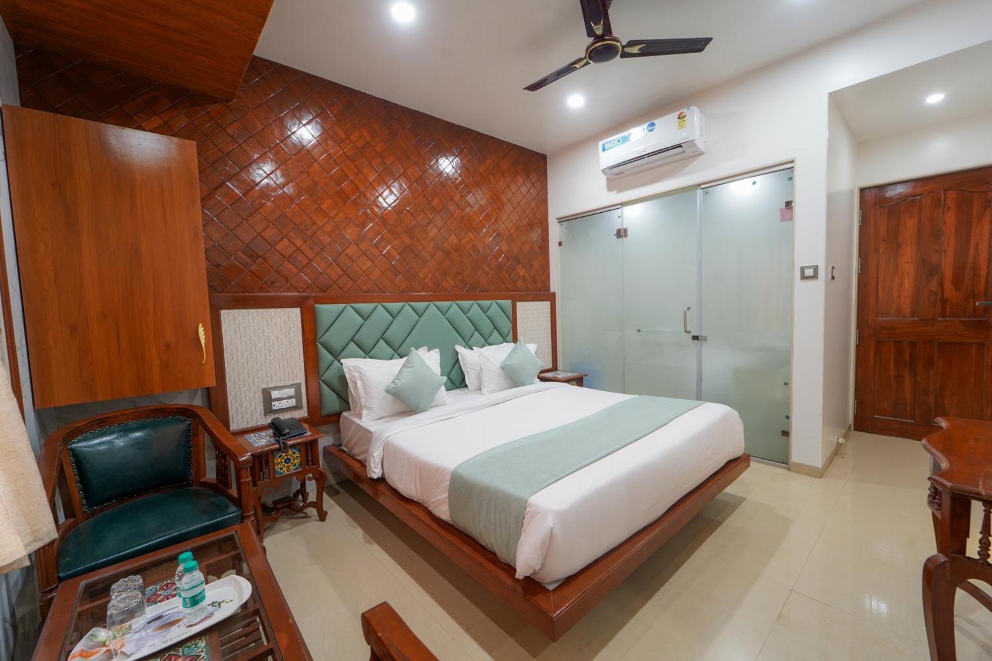 Hotel Bright Star 马哈巴莱斯赫瓦尔 外观 照片