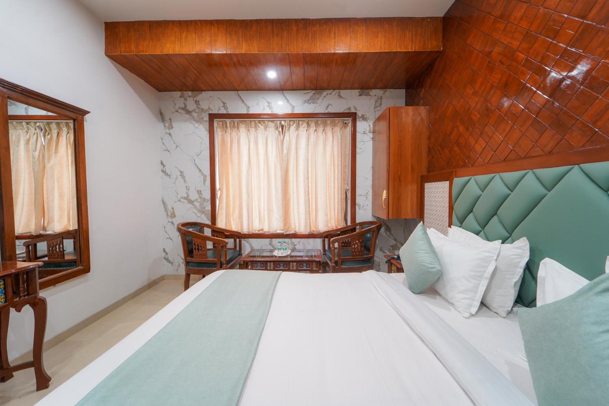 Hotel Bright Star 马哈巴莱斯赫瓦尔 外观 照片