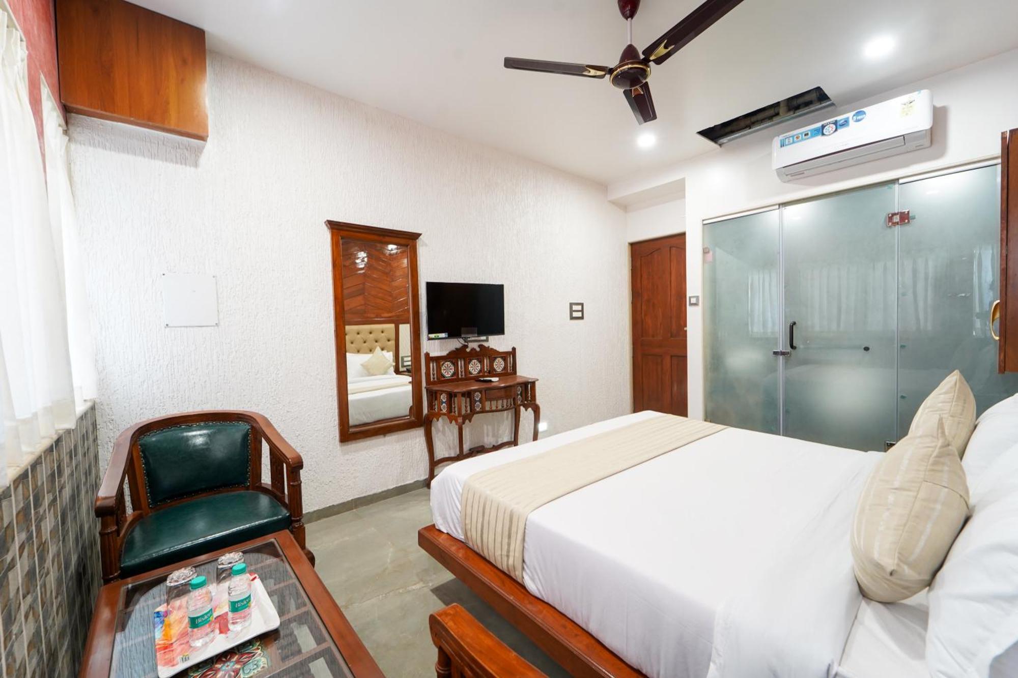 Hotel Bright Star 马哈巴莱斯赫瓦尔 外观 照片